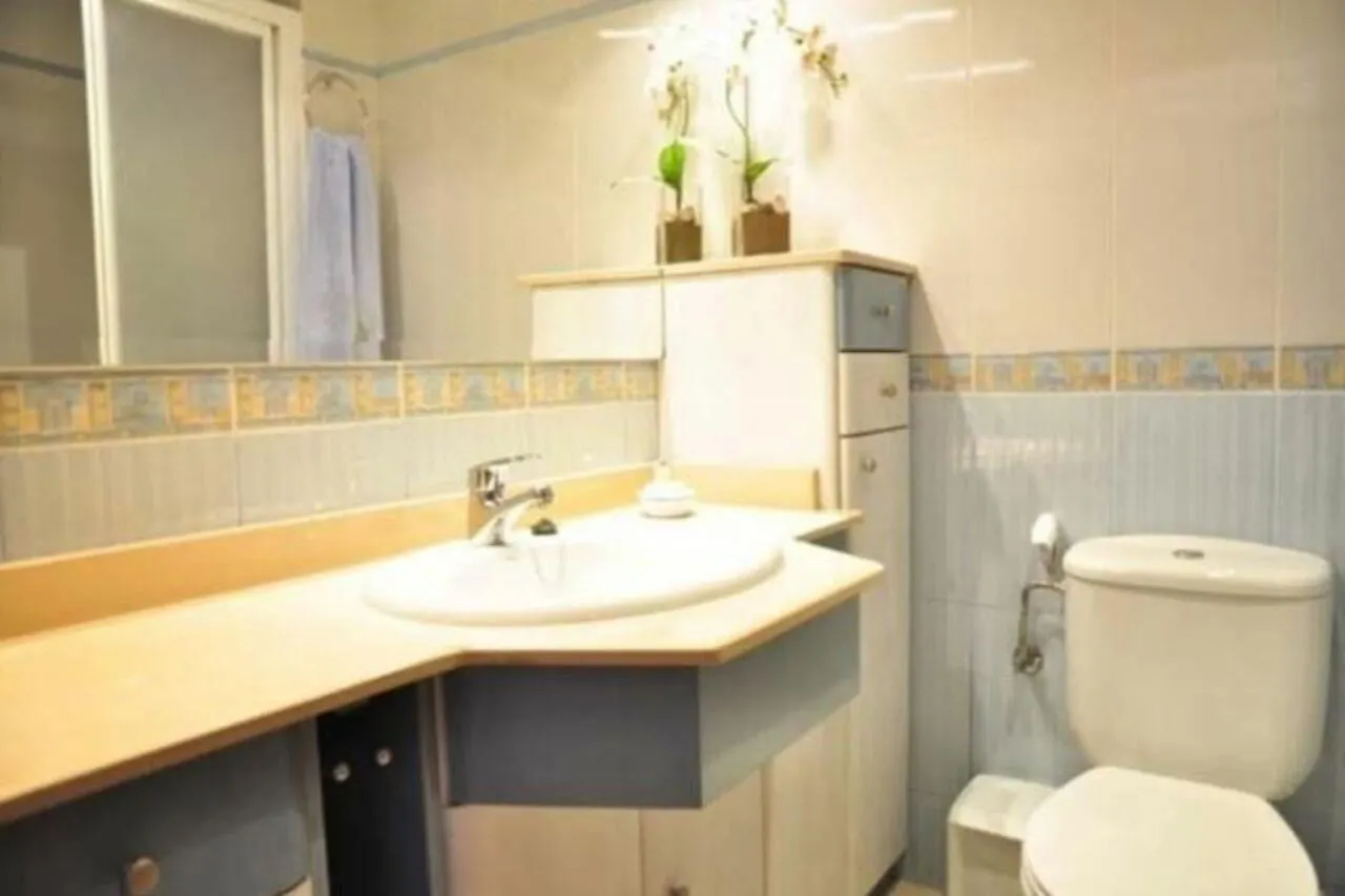 Apartamento Residencial Para 6 Personas En קמברילס דירה